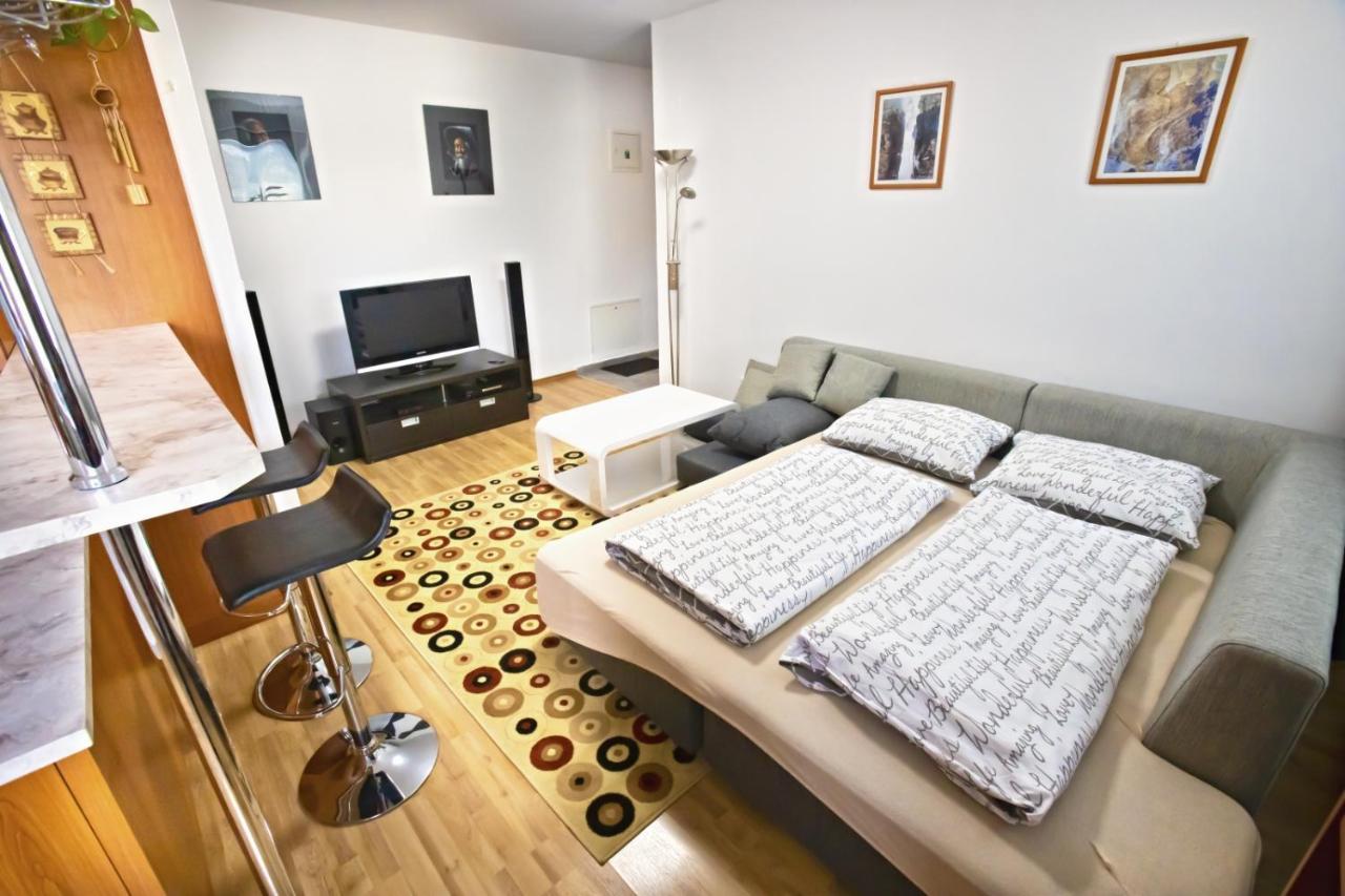Apartman Hugo Veľký Slavkov Exterior foto